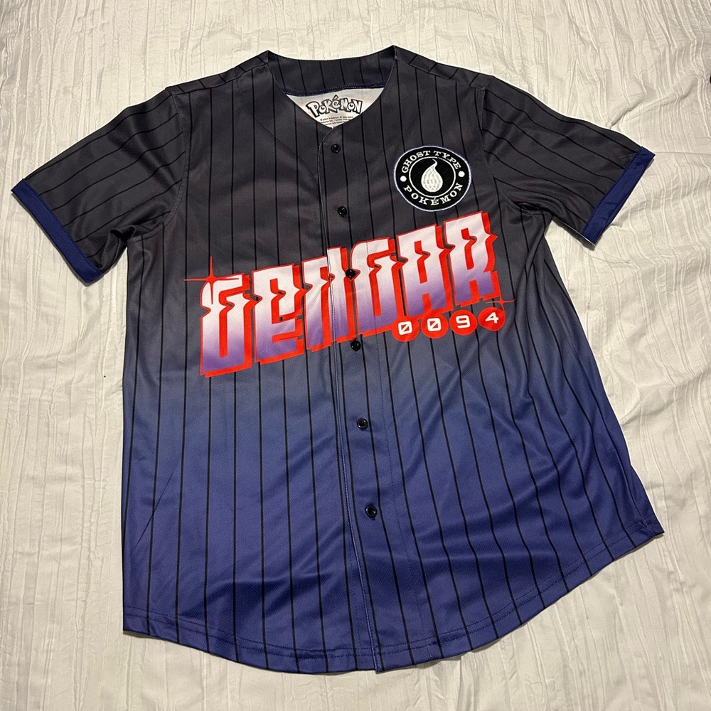 Hot Topic Black and Blue Graphic Men's Jersey